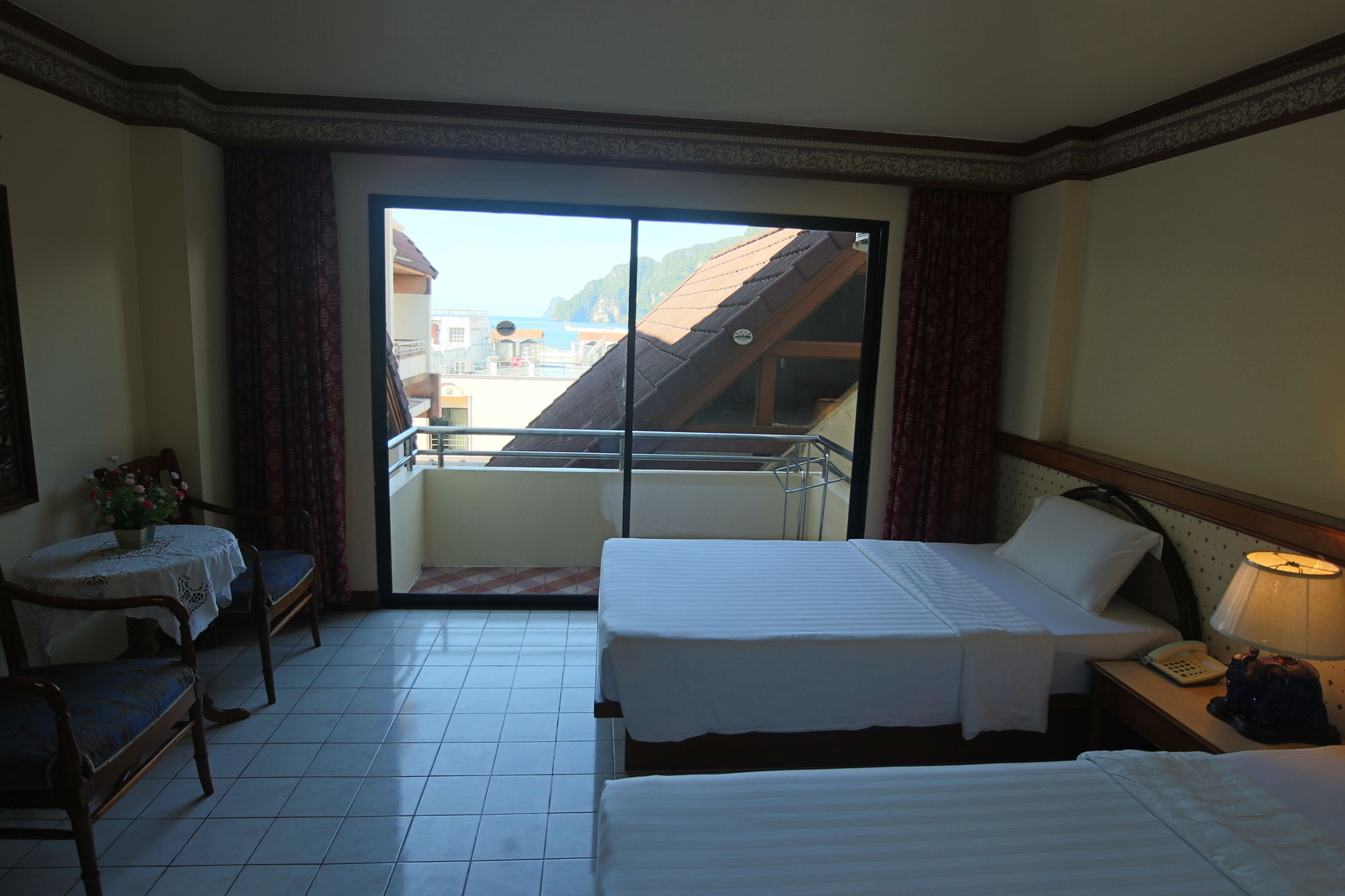 Phi Phi Hotel Kültér fotó