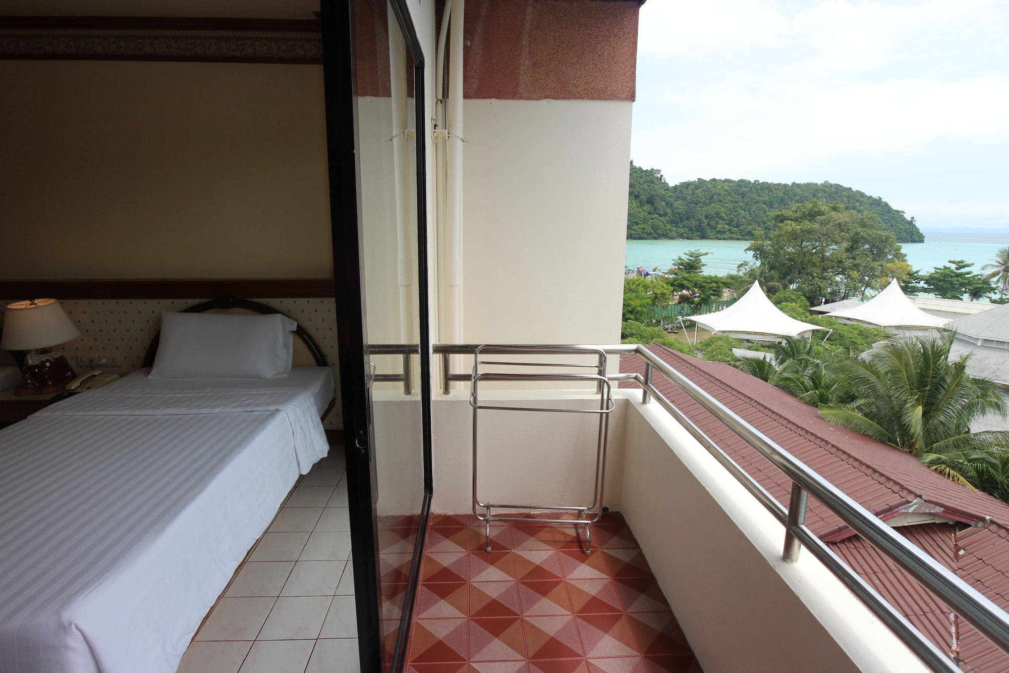 Phi Phi Hotel Kültér fotó