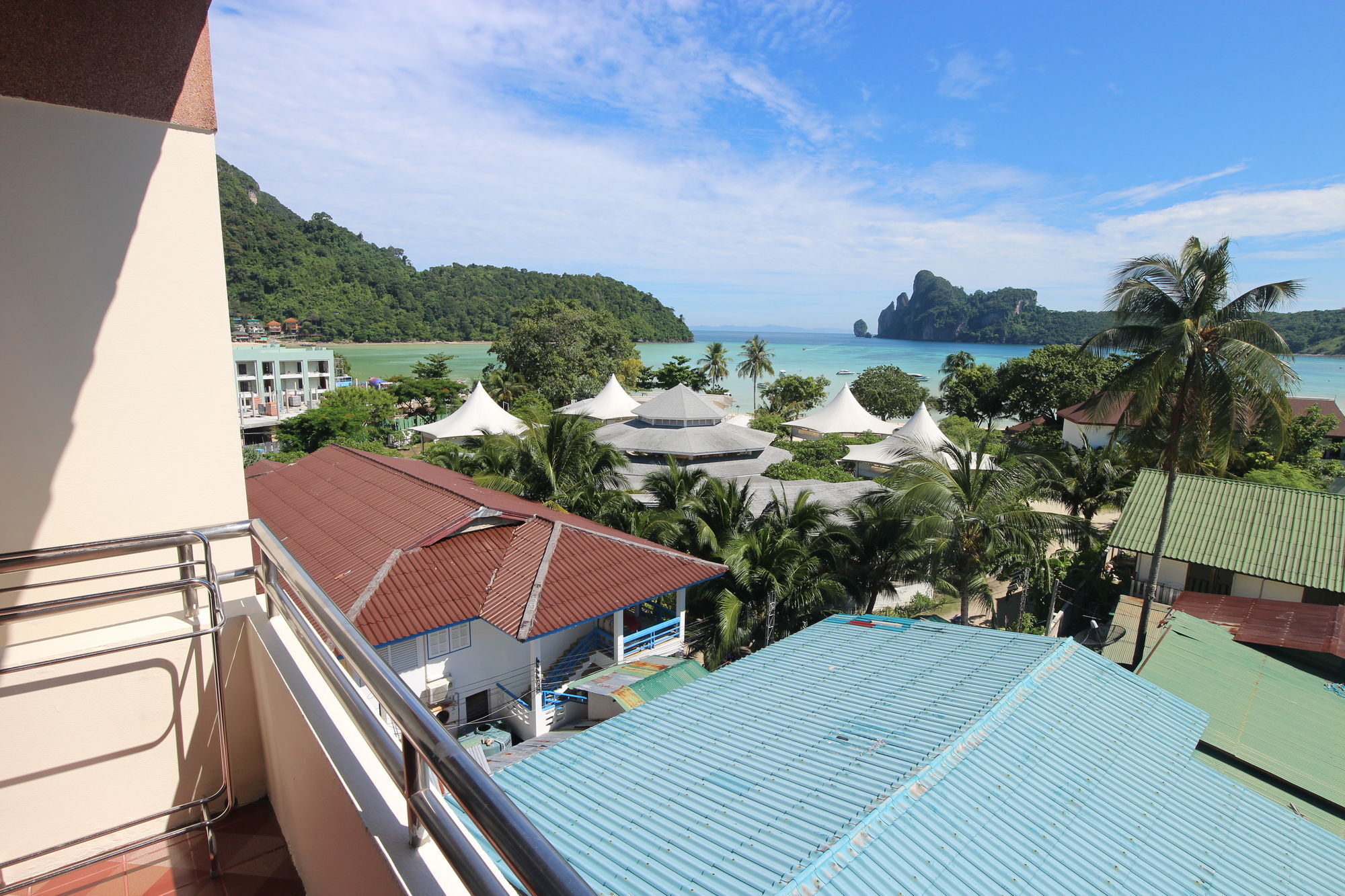 Phi Phi Hotel Kültér fotó